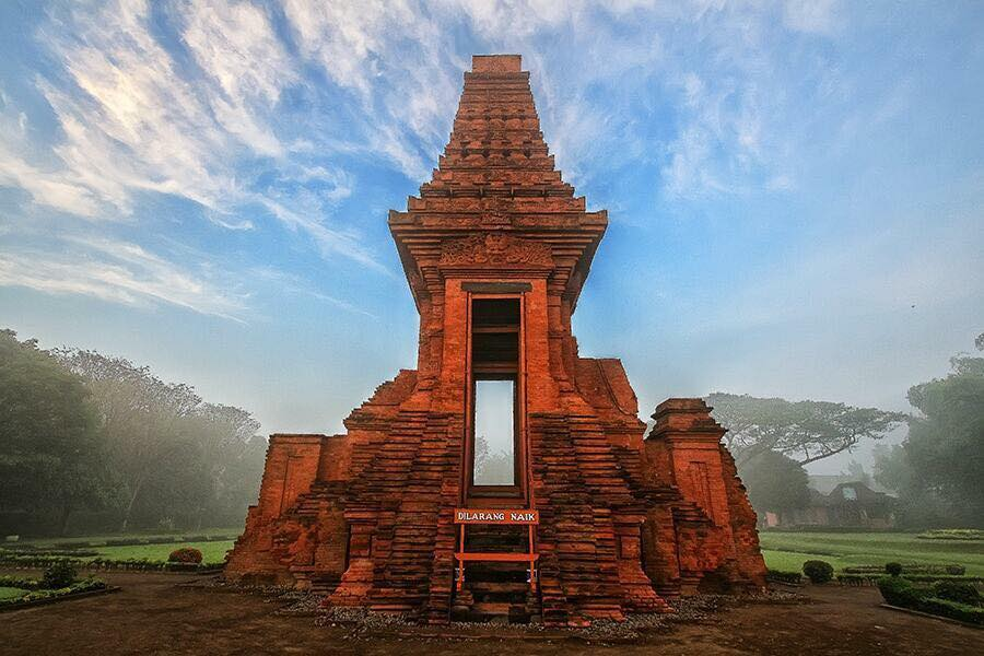 Candi Bajangratu